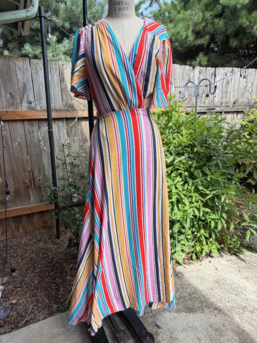 Louna short sleeve striped maxi dress
